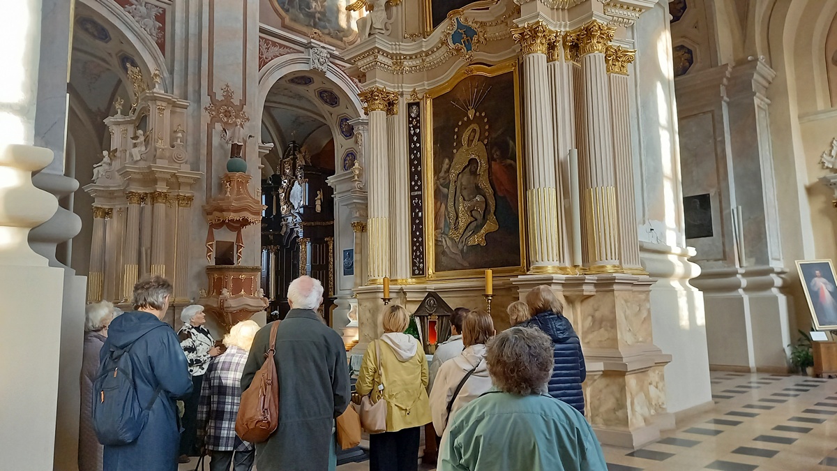 20250927_knkatedra_10.jpg (375 KB)