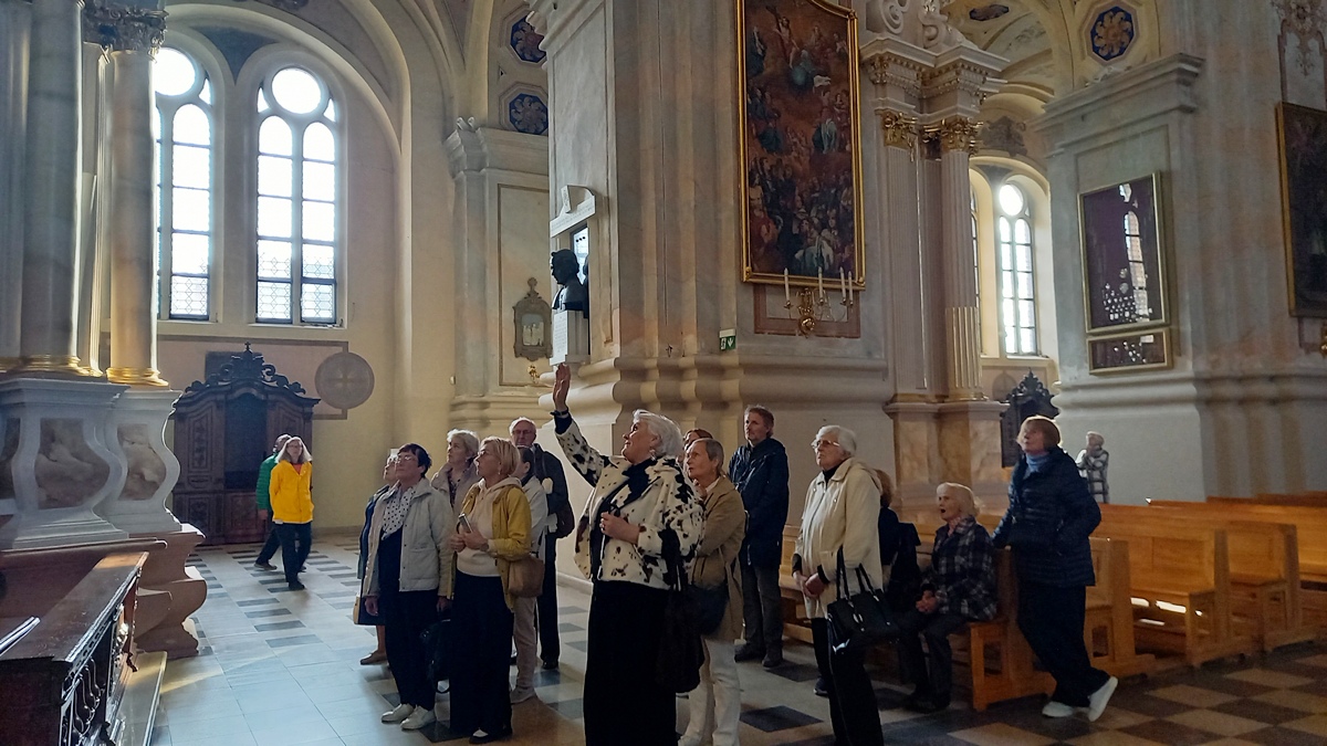 20250927_knkatedra_11.jpg (366 KB)