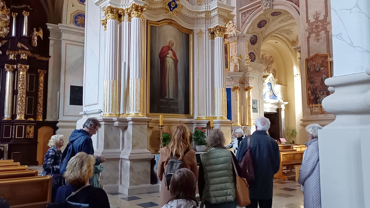 20250927_knkatedra_13.jpg (405 KB)