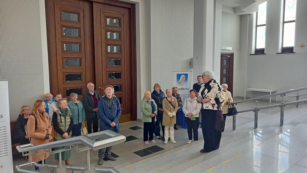 20250927_prisikeleb_01.jpg (349 KB)