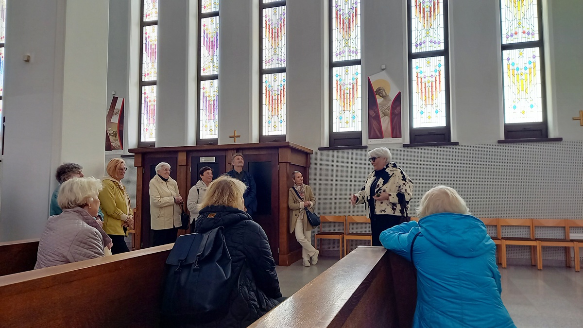 20250927_prisikeleb_06.jpg (335 KB)