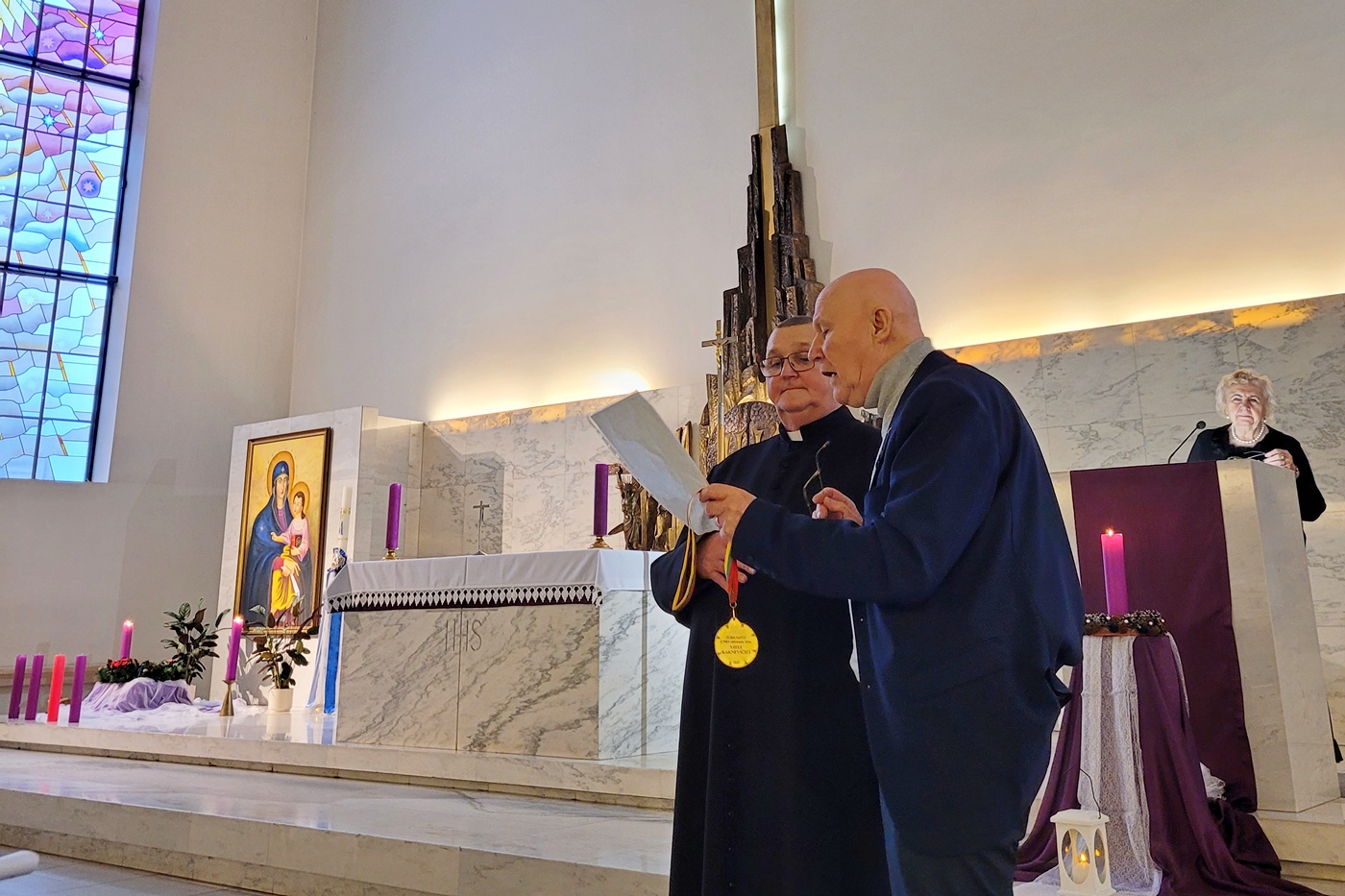 20251130_kvk65_03_v-ambrizienes.jpg (326 KB)