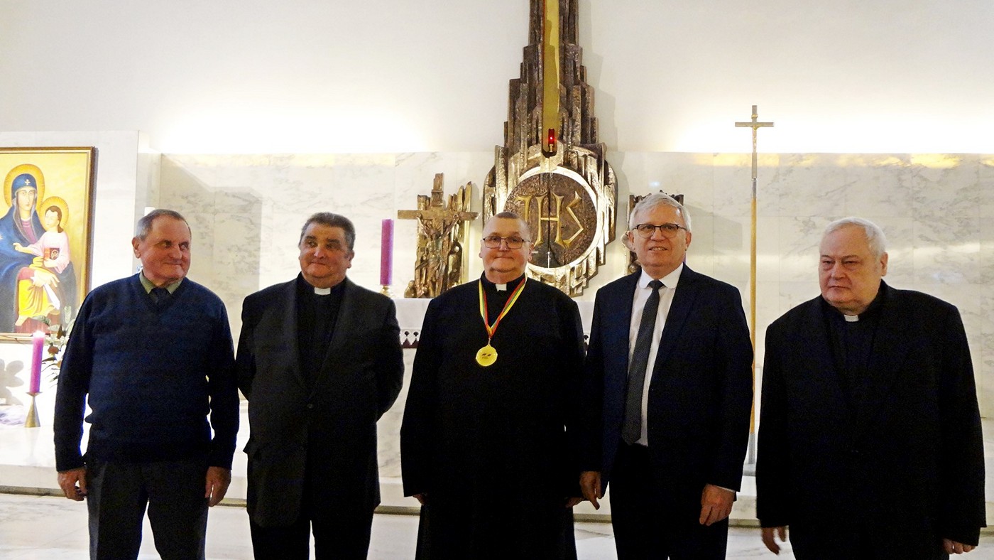 20251130_kvk65_04_b-zeigienes.jpg (255 KB)